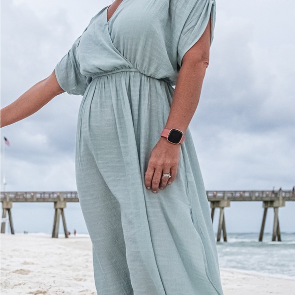 Elegant Green Maxi Dress - Picture 3 of 4